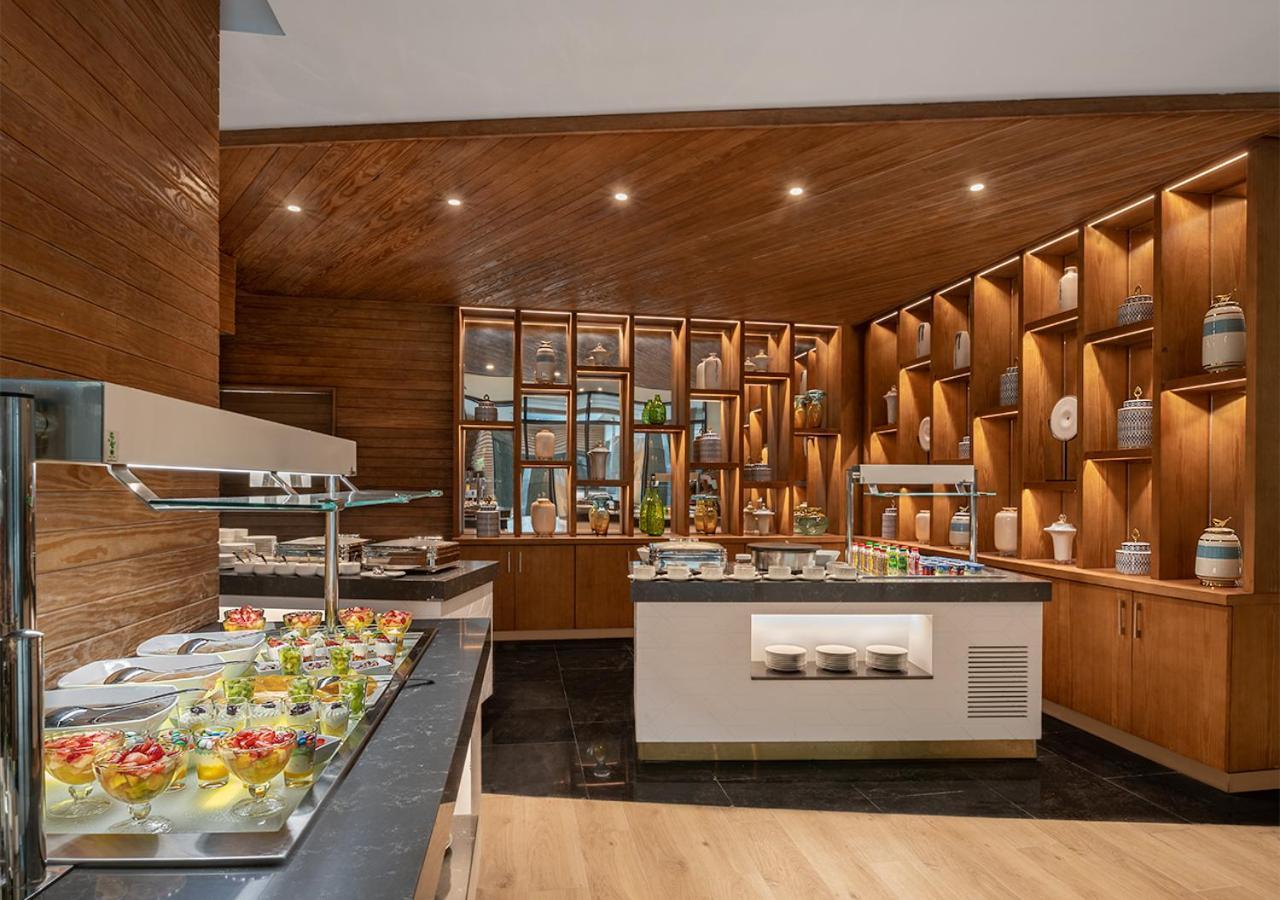 Crystal Inn Hotel - Alamein (Adults Only) El-Alamein Eksteriør billede The buffet at the hotel